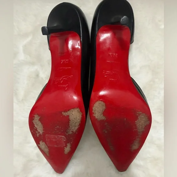 Christian Louboutin Black Pointed-Toe Iriza leather Pumps - Picture 5 of 12